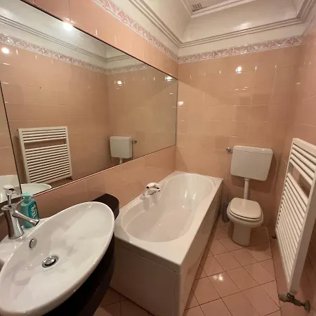 Casa Roma Rooms& Apartmens Padua